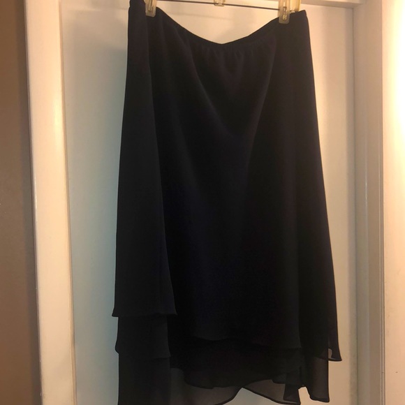 Dresses & Skirts - Navy blue layered skirt size 18